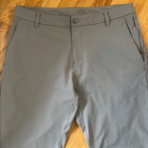 Lululemon ABC Classic-Fit Trouser 35W 32L
Warpstreme 
Excellent condition